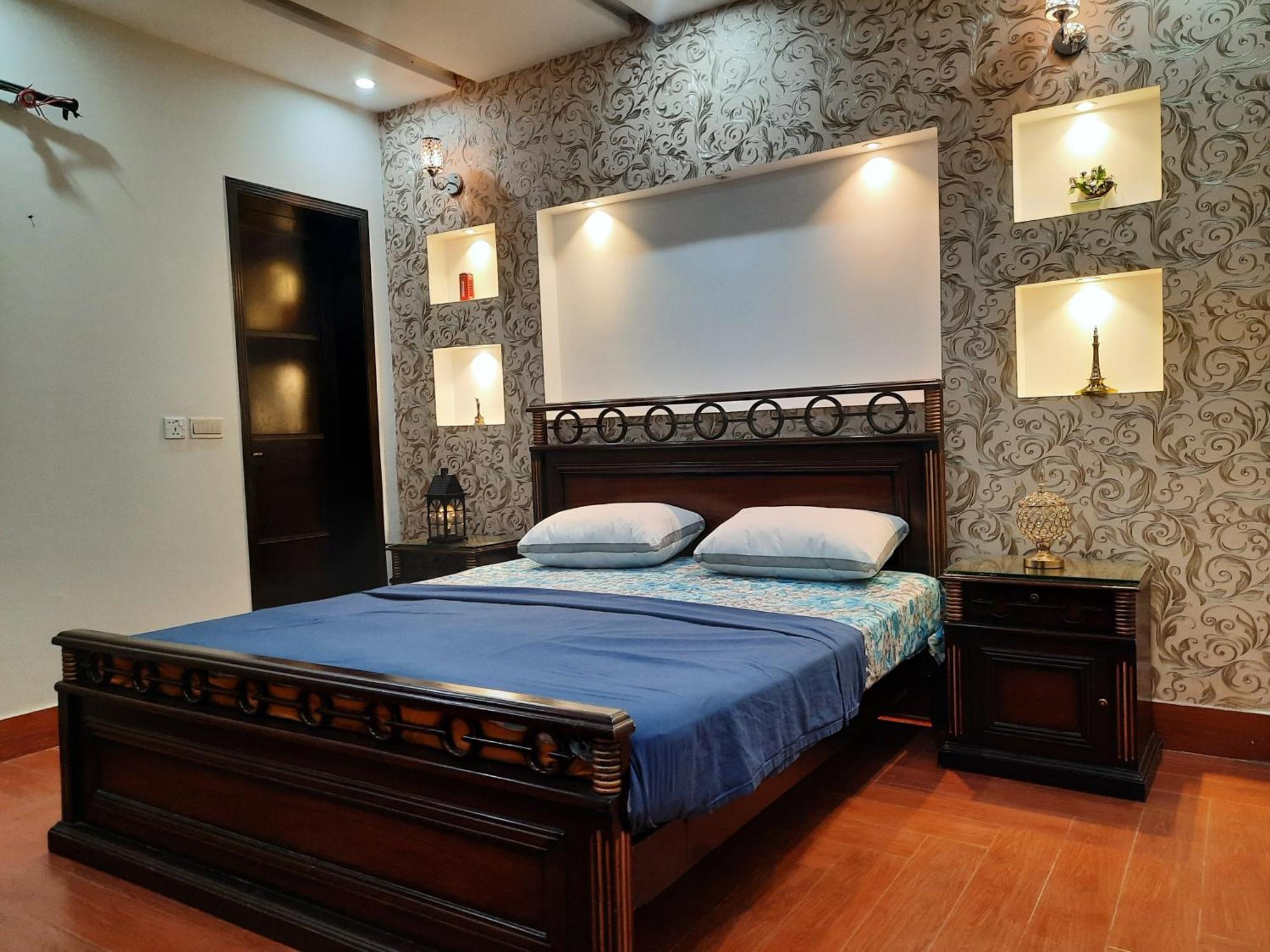 3 Bedroom Furnished Holiday Home Near Valencia Town, Lake City & Ring Road Lahore Ngoại thất bức ảnh