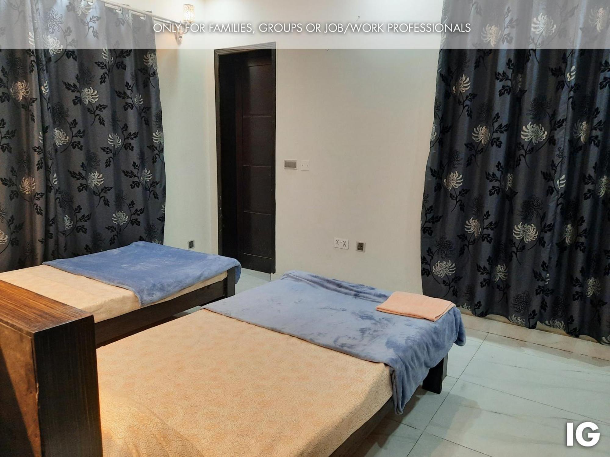 3 Bedroom Furnished Holiday Home Near Valencia Town, Lake City & Ring Road Lahore Ngoại thất bức ảnh